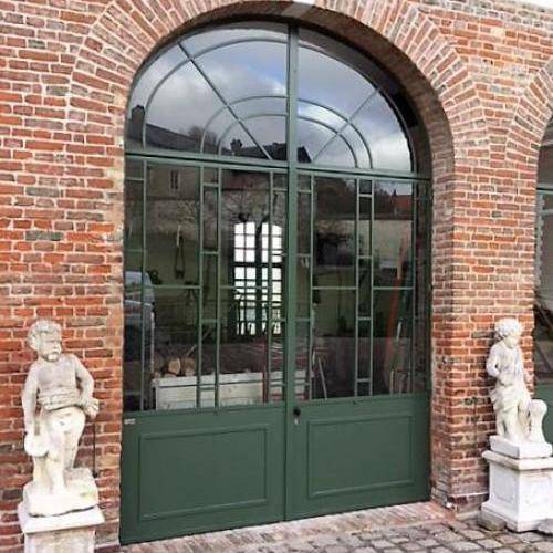 Porte en arc